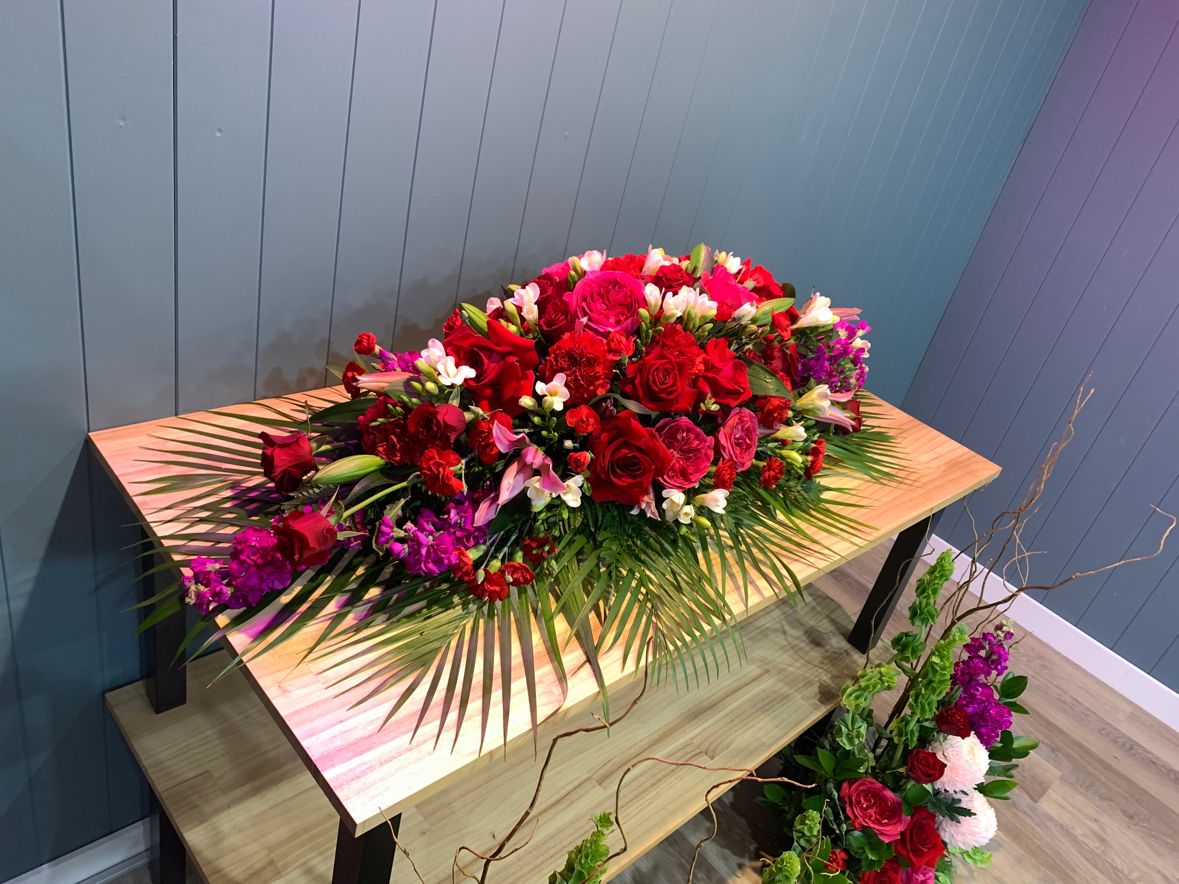 Vibrant Service Flowers