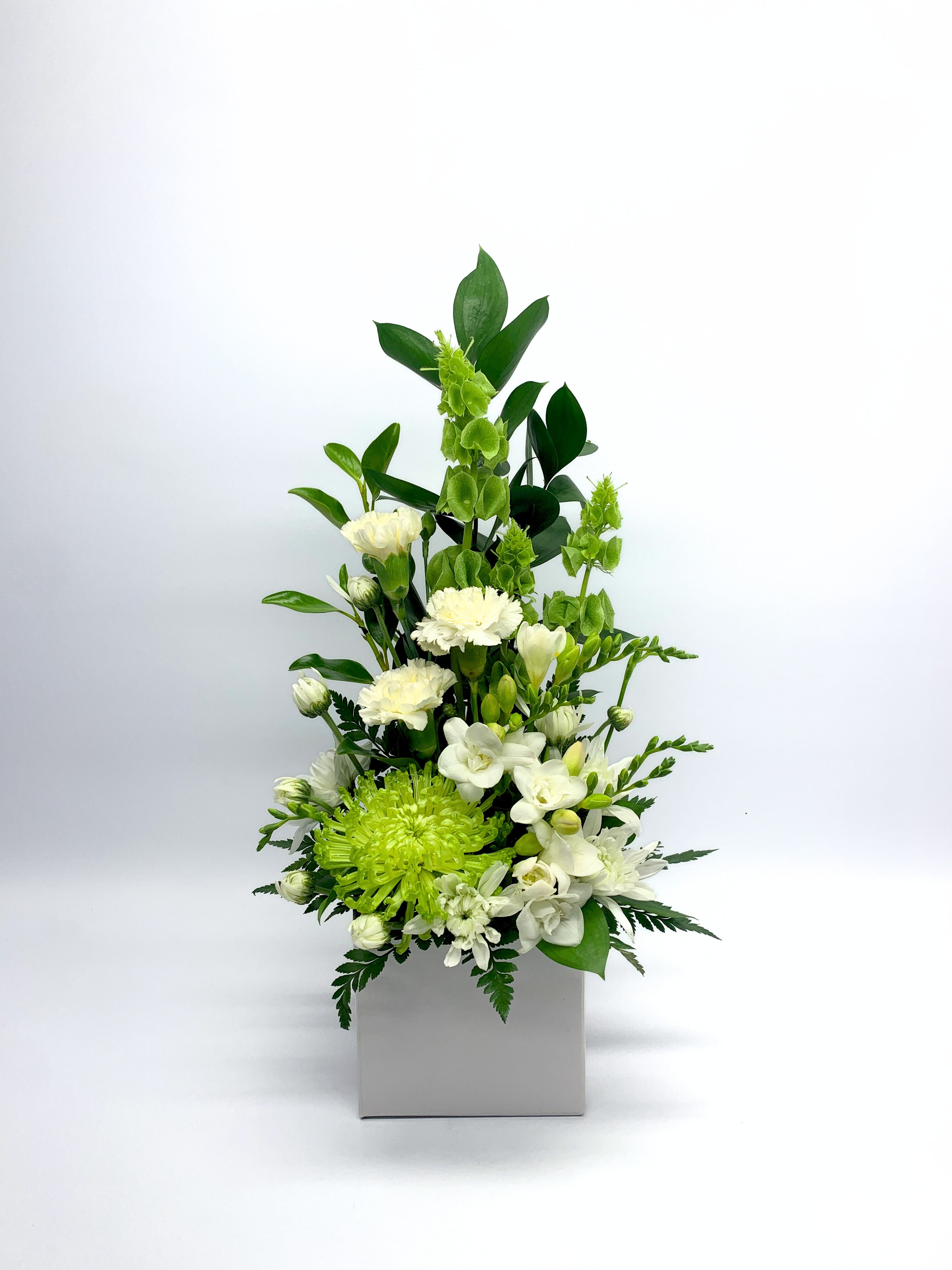 White & Green Upright Flower Arrangement image 1